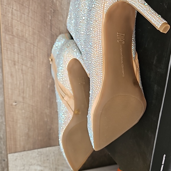 INC Rhinestones botties on cream base size 7.5 - Picture 7 of 9